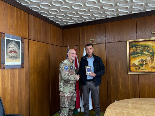 EUFOR kom 1